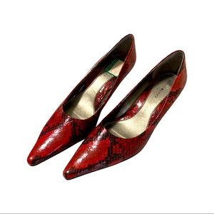 New Bandolino Red Snake Print heels